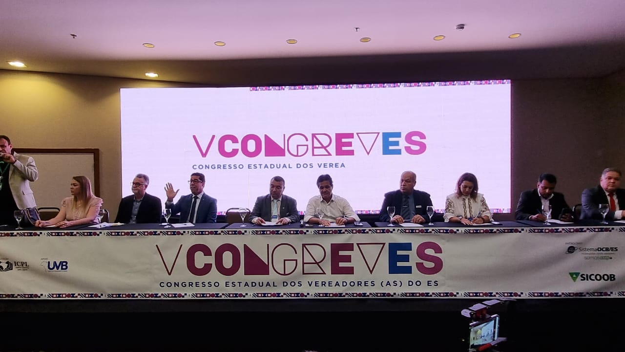 Câmara de Marechal Floriano presente no V Congresso de Vereadores e Vereadoras do ES