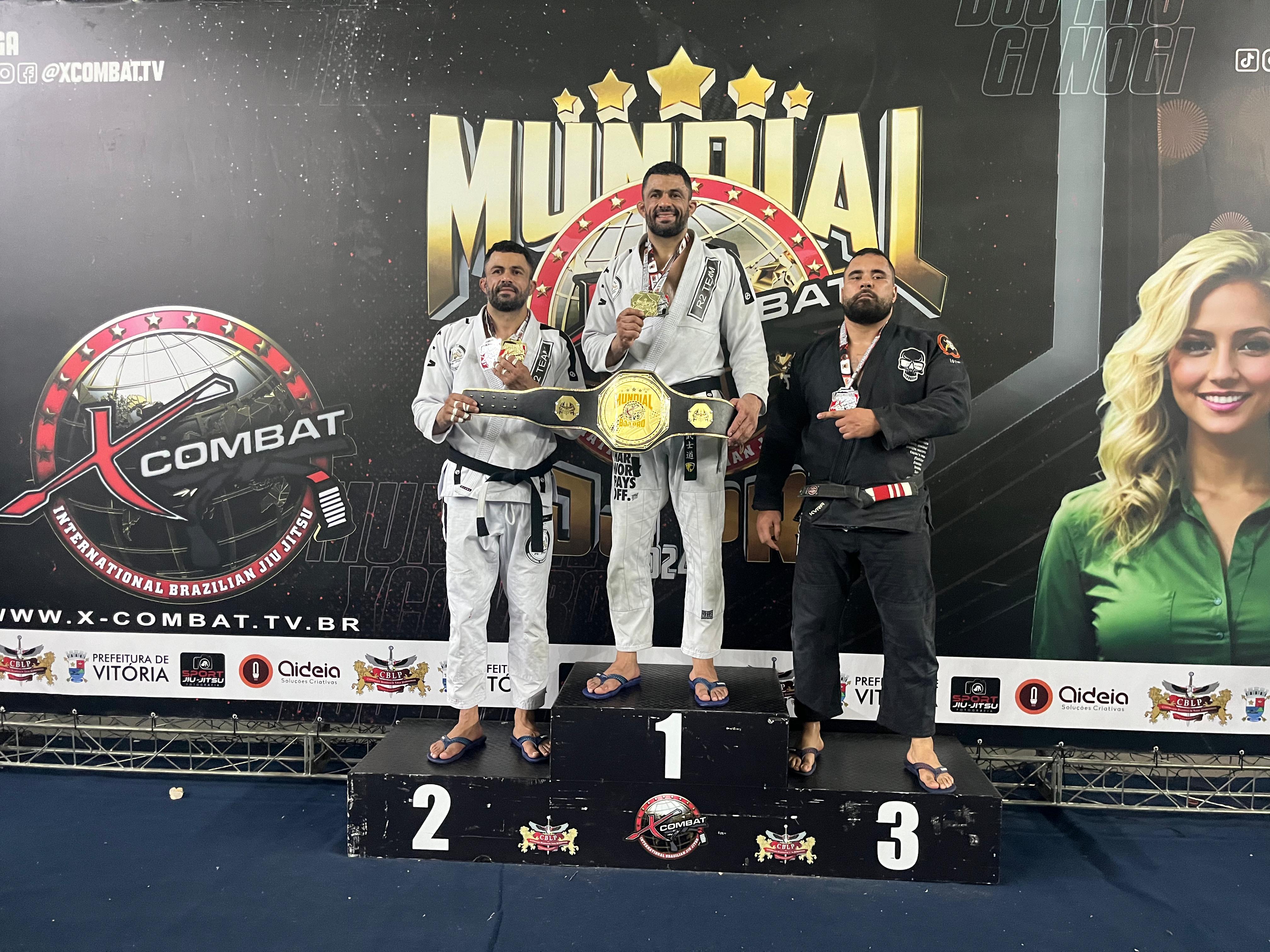 Atletas de Jiu-Jitsu Brilham no Campeonato Mundial X-Combat CBLP em Vitória